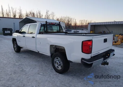 2018 Chevrolet Silverado 2500Hd Wt z USA, uszkodzony, nr VIN 1GC1KUEG9JF258012